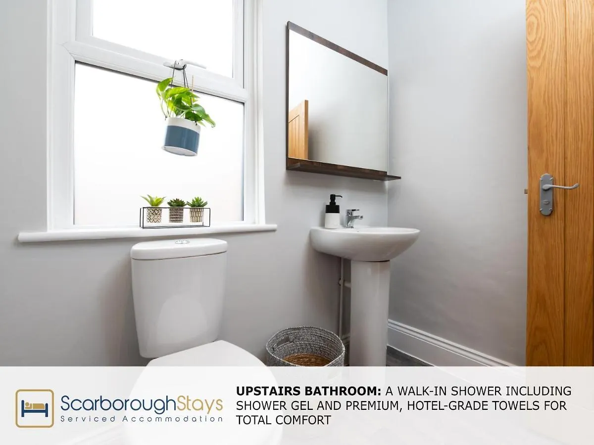 Scarborough Stays - Ashville Lodge - 5 Bedroomed House - Sleeps 9 Holiday home