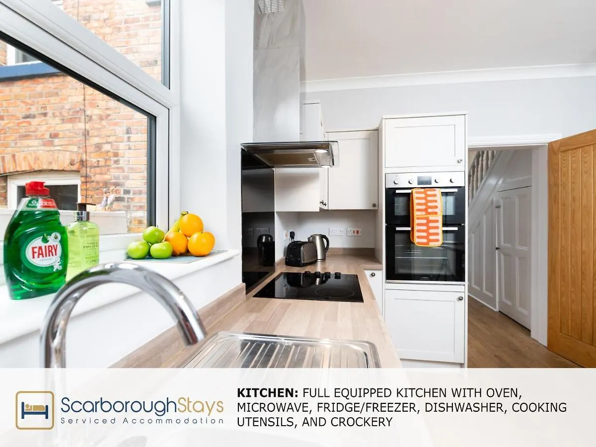 Scarborough Stays - Ashville Lodge - 5 Bedroomed House - Sleeps 9