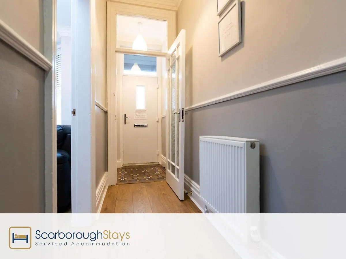 Scarborough Stays - Ashville Lodge - 5 Bedroomed House - Sleeps 9 0*,